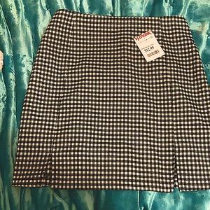 Eyeshadow, checkered skirt